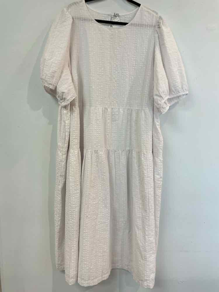 Old Navy Size 4X White NWT Crinkle tiered Short Sleeve Maxi dress – Evilena's Red Dresser Old Navy Size 4X White NWT Crinkle tiered Short Sleeve Maxi dress – Evilena's Red Dresser
