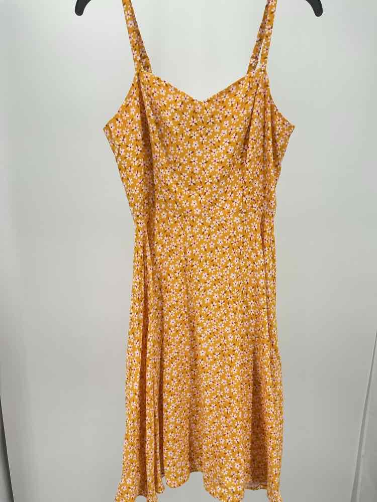 old navy orange floral dress Medium pink and sleeveless with pockets Old Navy Yellow Floral Tiered